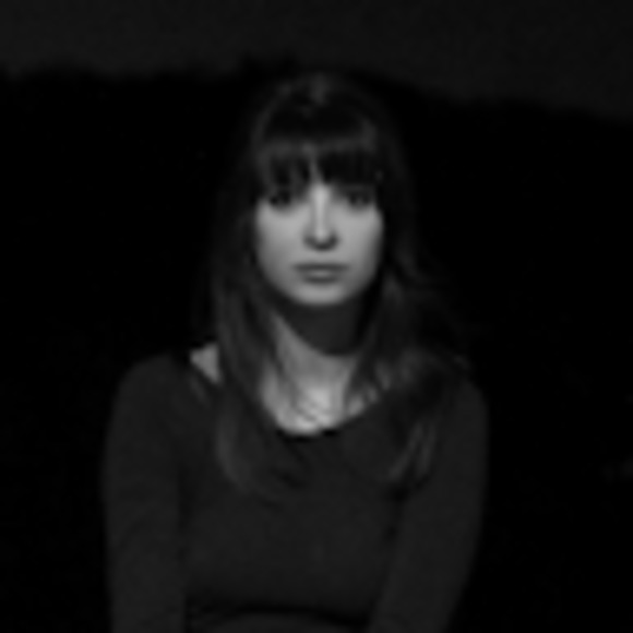 Meet your Posher, Daniella - Picture 1 of 1